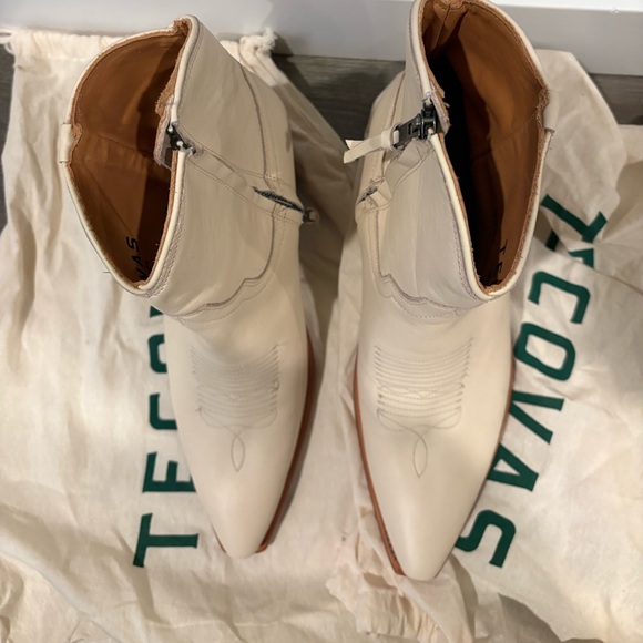 Tecovas Women's Light Tan Ankle Booties - Picture 3 of 5